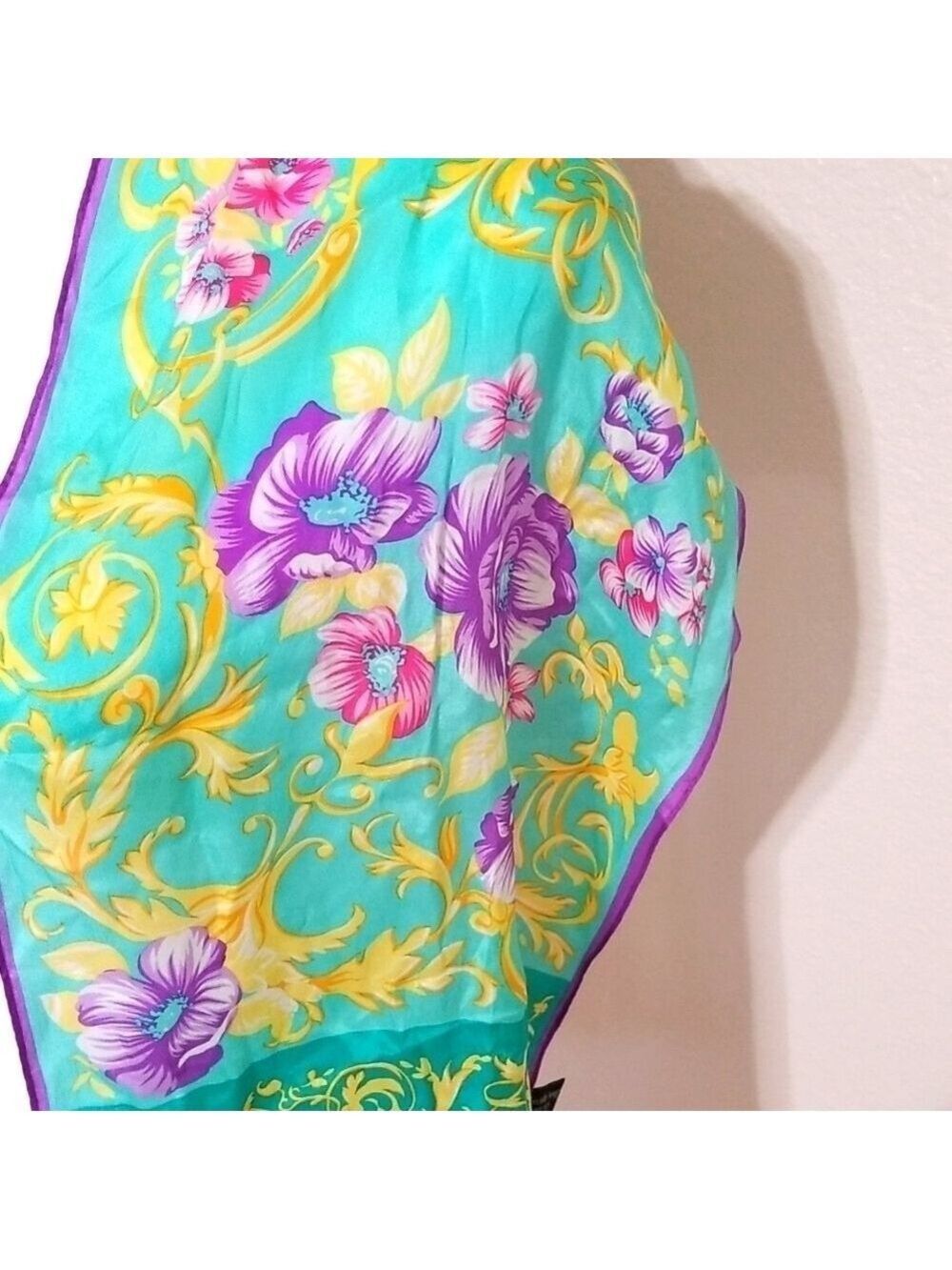 Specialty house 100% silk scarf, made in Japan. - Picture 2 of 5